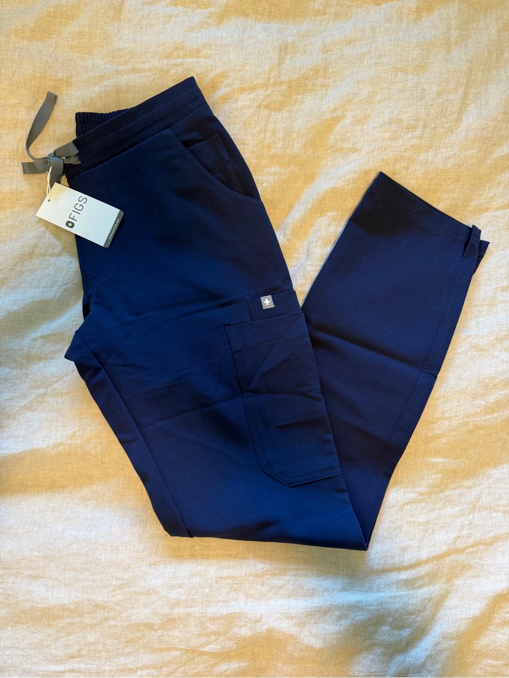 NWT FIGS YOLA Skinny Scrub Pants XXS | New with Tags | 2 Available
